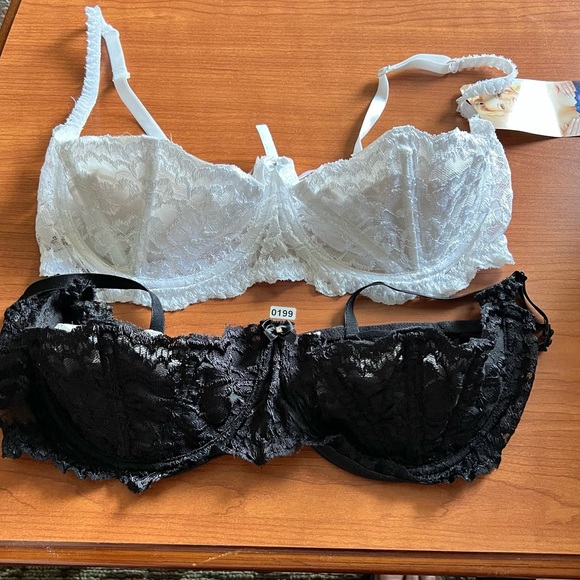 Intimates & Sleepwear Shelf Bra Black And White 44d Poshmark